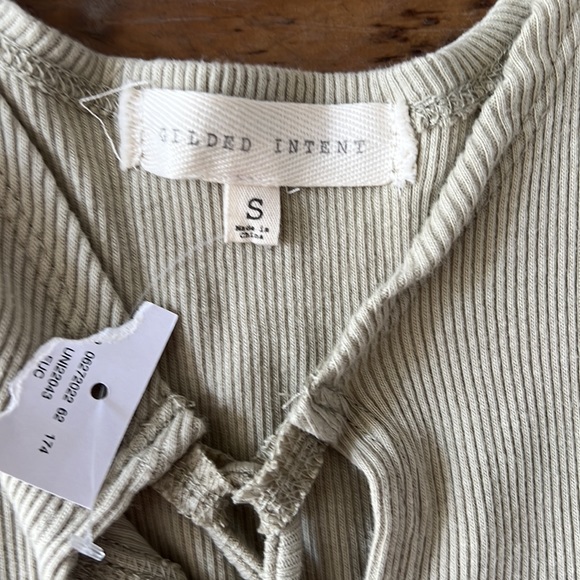 Lace up Crop Top - Picture 2 of 3